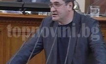 Славчо Атанасов: Въвеждането на забраната за бурките в цялата страна е доказателство, че има проблеми, които не са "партийна собственост"