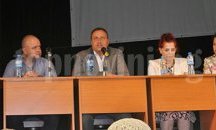 Общинари и полицаи срещу дрогата в Банско