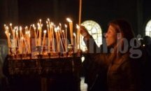 Църквата чества големия християнски празник Петдесетница