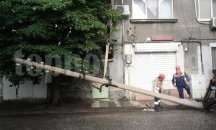 Пак махат стари стълбове в пловдивския квартал "Южен, не трябва да се паркира
