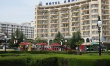 Глутница кучета напада хора в Златни пясъци