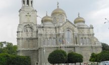 Златни пръстени и кръстове са сред задигнатите предмети от катедралата