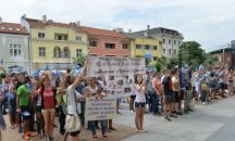 Четири сливенски училища се включиха в шествие под наслов „Живот без наркотици"