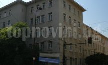 Дебитните карти във Френската гимназия са само допълнителна възможност, обясняват от училището
