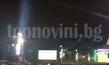 Фойерверки предизвикаха паника в Париж. Хората решили, че е атентат (видео)