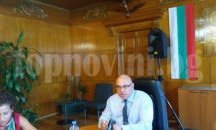 Христо Шопов и Лилия Маравиля ще представят в Свищов постановката „Догодина по същото време"