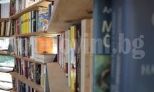Асоциацията на издателите: Пари за книги няма. Министерството: Веднага ще ги осигурим