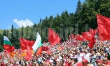 Манолова, Паскалев и Нинова най-харесвани за президент от социалистите в Добрич