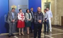 Правителството забранява риболова в участъците с делфини