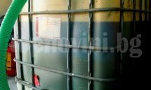 Почти тон гориво без документи откриха митничари в русенски автокомплекс