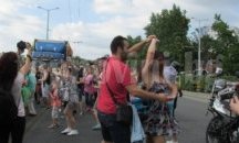 Пловдивчани танцуват под звездите в подножието на Младежкия хълм