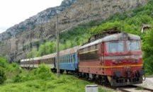 БСП иска оставки в БДЖ: Машинист взима 600 лв., футболист там - 1500
