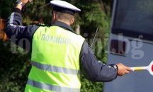 Временно затвориха за товарни автомобили пътя между Оброчище и Ген. Кантарджиево