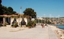 Криминално проявен удари охранител по Дамбата в Балчик