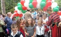 В област Разград са отпуснати помощи на 392 първокласници