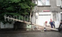 С над 10 бетонни стълба се разделя пловдивският район "Южен"