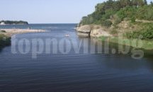 Проверяват масов мор на риба в река край Китен