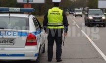 Задържаха мъж, предложил подкуп на полицаи от Лозница