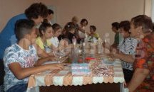 Деца усвояваха уменията на бабите си в Ценово