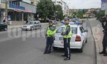 Наказаха строго нарушители на пътя