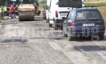 Ремонтират опасен път в Петричко