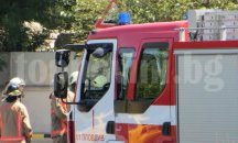 Пожар горя в "Столипиново", огнеборците спасиха две леки коли
