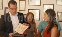 Кметът на Добрич връчи Национална диплома на Марина Димитрова