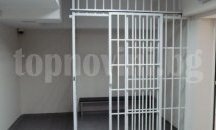 Задържаха за 72 часа осъждан за производство на канабис в Търговище
