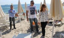 Хотелиер завзел плажа Фичоза, глобяват го