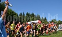 Стотици изкачиха скоростно Черни връх