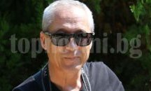 41 години от заснемането на първата си снимка отбеляза фоторепортерът Мехмед Азиз