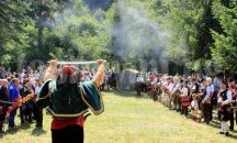 Български дух, възстановки и нестинари на събор в Пловдивско