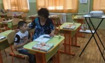 Учителка от Стара Загора се отказва от цветя за първия учебен ден