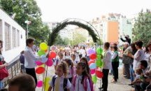 Варненските училища посрещат 3446 първолаци