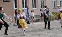 В ПМГ Хасково почетоха ученички, загинали в катастрофа