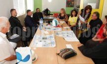 Часове по пиано и английски ще има в бургаските храмове