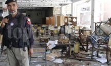 Нараства броят на жертвите от самоубийствения атентат в пакистанска джамия
