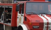 Огнеборец пострада при гасене на пожар