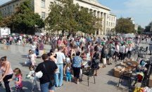 Стотици русенци се включиха в кампанията "Стара хартия за нова книга"