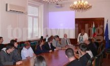 Русенски студенти ще разработват градски електромобил с водородни клетки