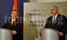 Орбан с рамо за Кристалина Георгиева 