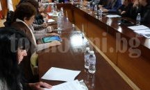 Стимулират доброволците в Ценово с дърва за огрев