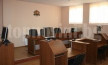 Съдят търговка, измамила 22 души