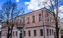 Историческа изложба представя образованието в Търговище
