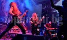 Класици на тежкия жанр от САЩ разтърсват Русе в предизборната нощ (видео)
