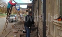 Нова автобусна спирка монтират в Дебелец