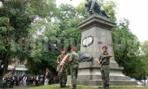 Панихида за Архангелова задушница пред паметника на Четвърти пехотен полк в Плевен