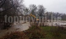 Плевни и подземни етажи под вода в разложко село