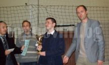 Ивайло Енчев вдигна купата на шахматния турнир в Суворово