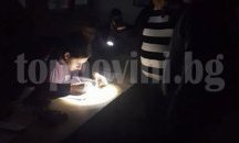 В Девня гласуват с фенерчета